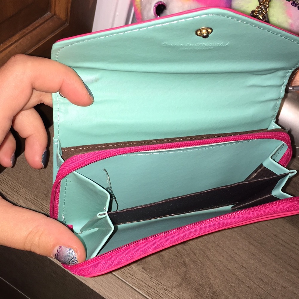 Wallet - Picture 4 of 4
